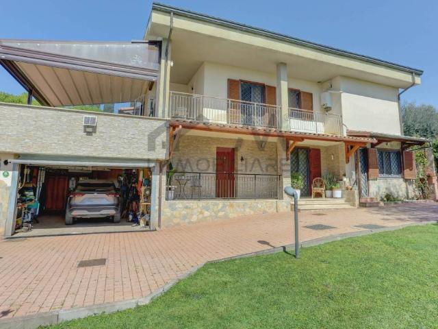 Villa in vendita a Roma RM