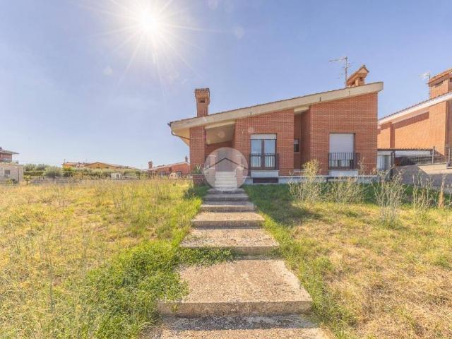 Villa in vendita a Roma RM