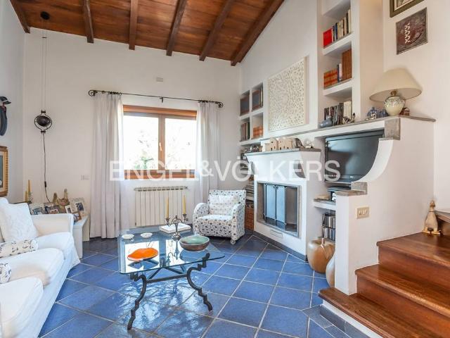 Villa in vendita a Roma RM