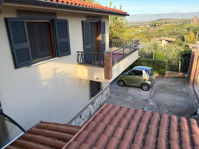 Villa in vendita a Roma RM
