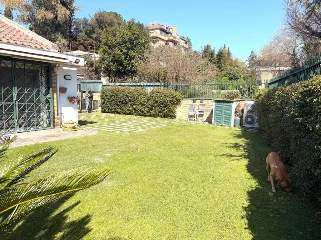 Villa in vendita a Roma RM