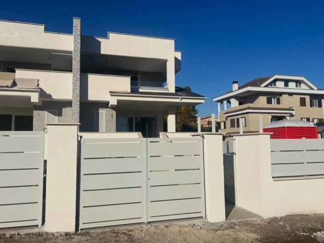 Villa in vendita a Roma RM
