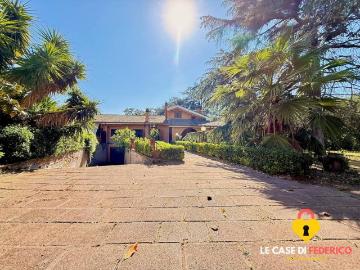 Villa in vendita a Roma RM