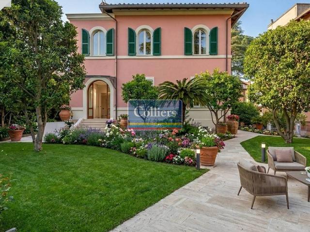 Villa in vendita a Roma RM