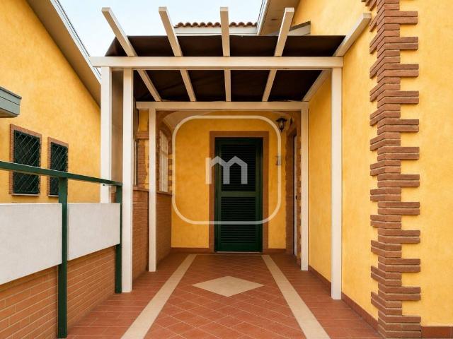 Villa in vendita a Roma RM