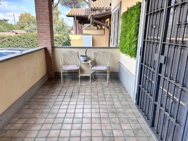 Villa in vendita a Roma RM