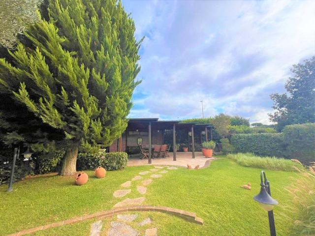 Villa in vendita a Roma RM