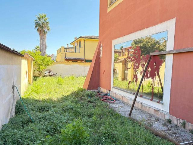Villa in vendita a Roma RM