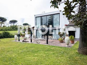 Villa in vendita a Roma RM