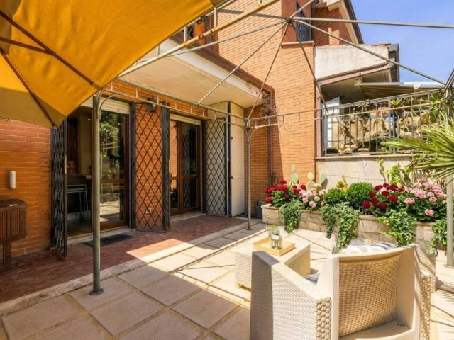 Villa in vendita a Roma RM