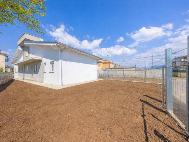 Villa in vendita a Roma RM