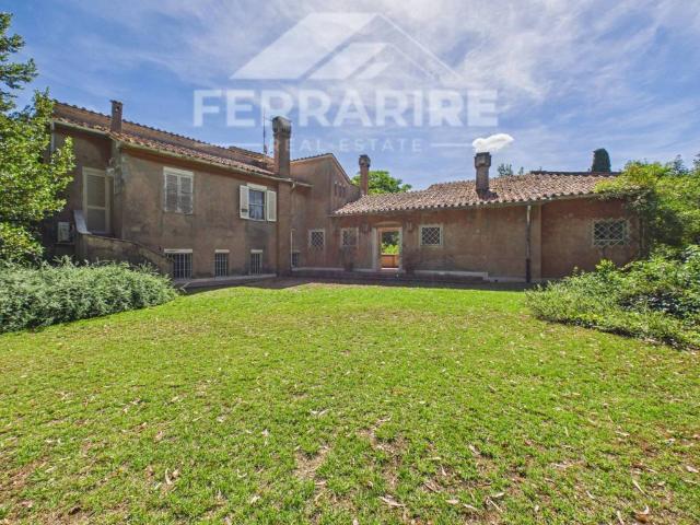 Villa in vendita a Roma RM
