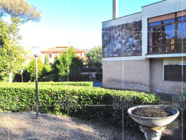 Villa in vendita a Roma RM
