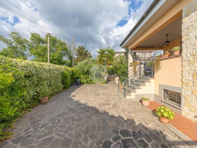 Villa in vendita a Roma RM