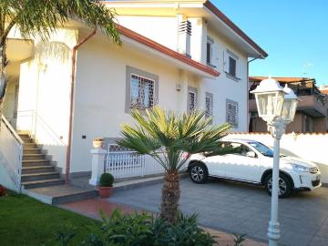 Villa in vendita a Roma RM