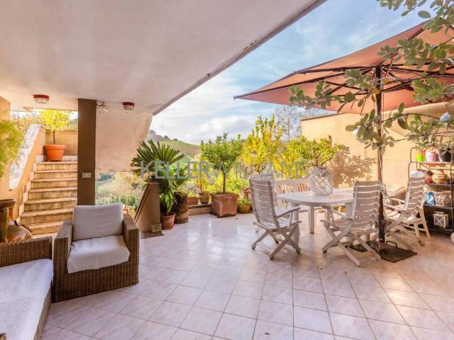 Villa in vendita a Roma RM
