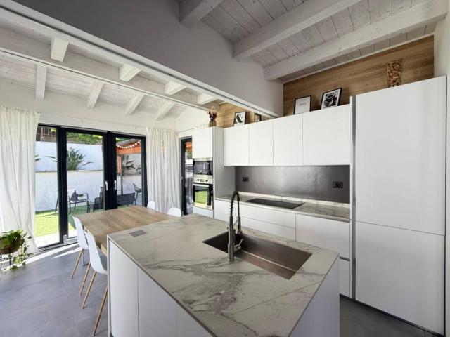 Villa in vendita a Roma RM