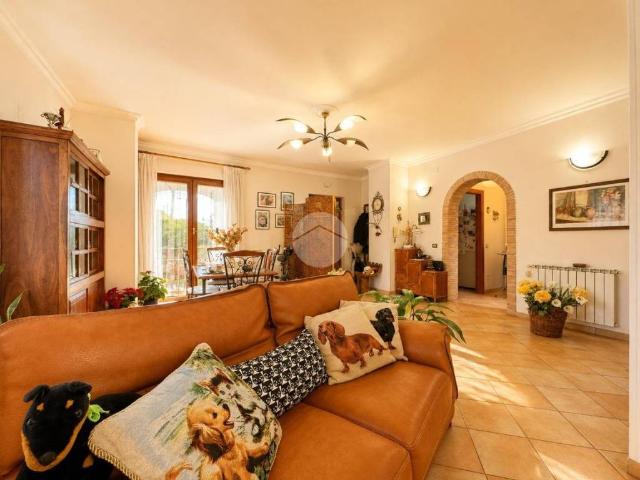 Villa in vendita a Roma RM