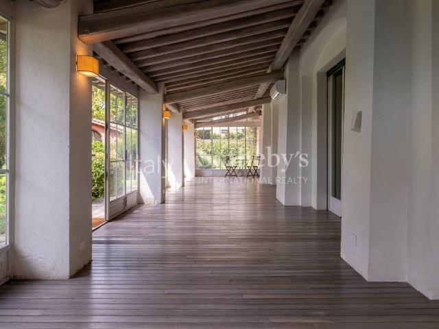 Villa in vendita a Roma RM