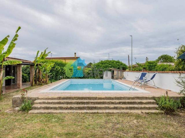 Villa in vendita a Roma RM