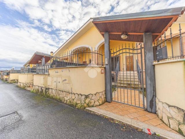 Villa in vendita a Roma RM