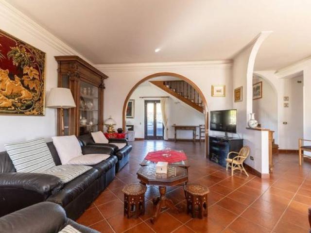 Villa in vendita a Roma RM