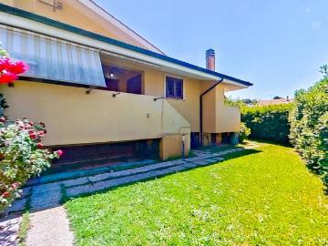 Villa in vendita a Roma RM