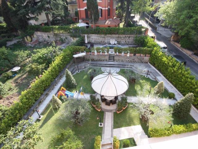 Villa in vendita a Roma RM