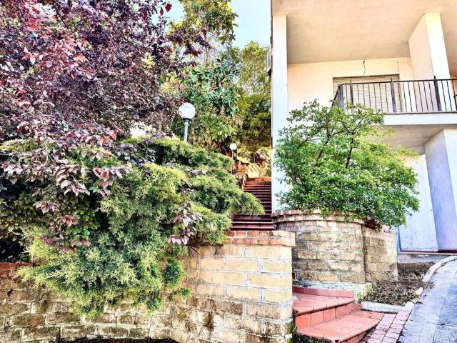 Villa in vendita a Roma RM