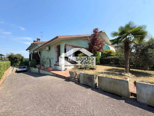 Villa in vendita a Romanengo CR
