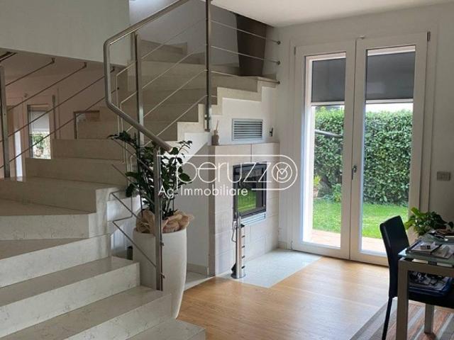 Villa in vendita a Romano d'Ezzelino VI