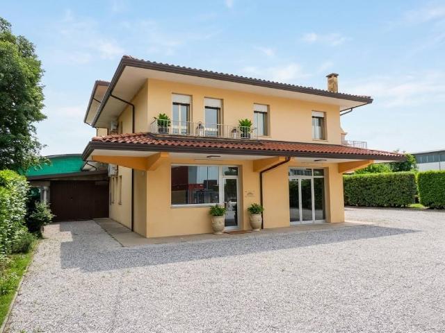 Villa in vendita a Romano d'Ezzelino VI