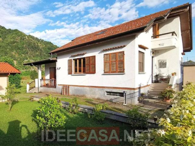 Villa in vendita a Romagnano Sesia NO