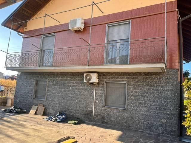 Villa in vendita a Romentino NO