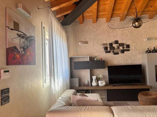 Villa in vendita a Ronco all'Adige VR