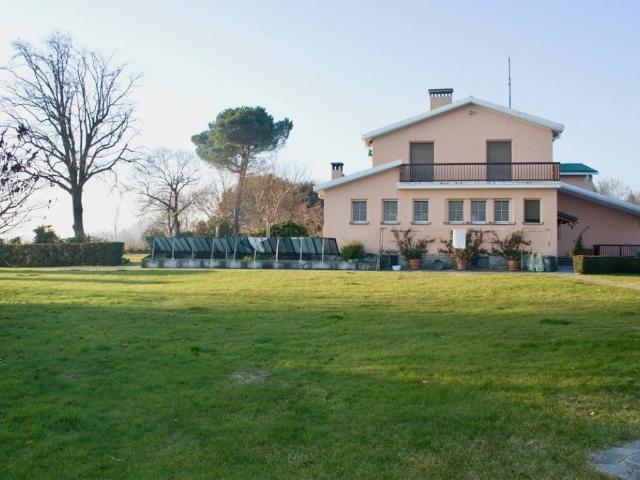 Villa in vendita a Ronco Biellese BI
