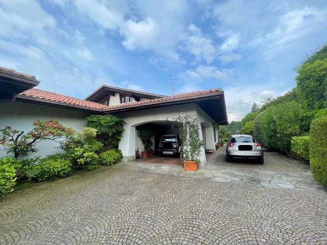 Villa in vendita a Ronco Biellese BI