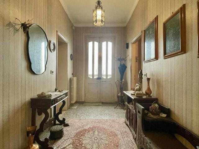 Villa in vendita a Roncoferraro MN