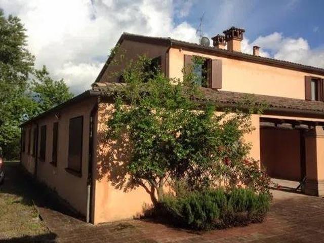 Villa in vendita a Roncofreddo FC