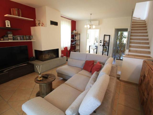 Villa in vendita a Roncofreddo FC