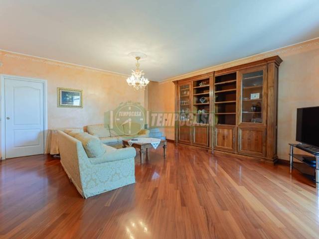 Villa in vendita a Roncello MB