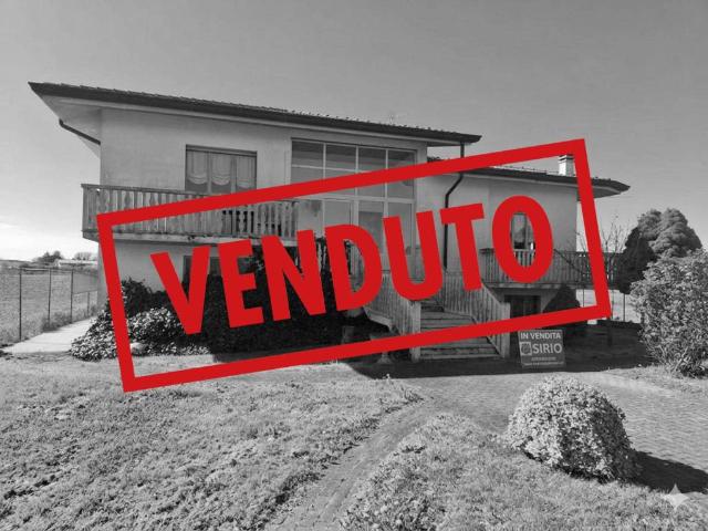 Villa in vendita a Ronchis UD