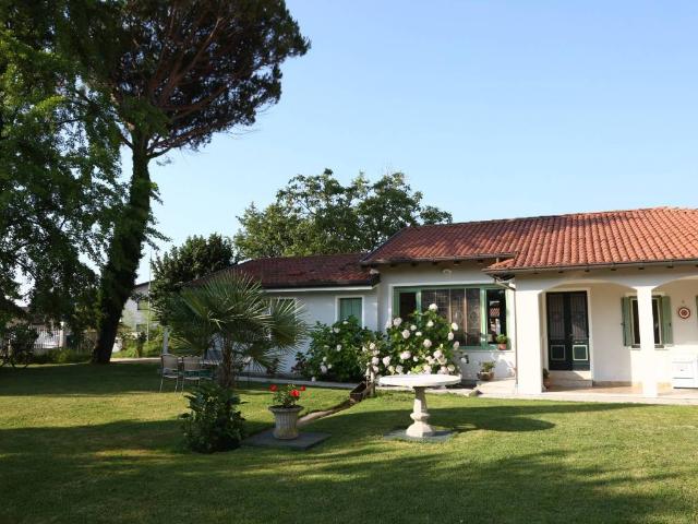 Villa in vendita a Ronchis UD