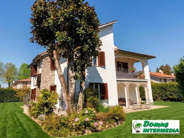 Villa in vendita a Ronciglione VT