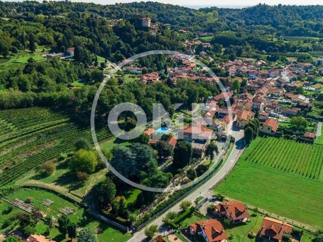 Villa in vendita a Roppolo BI