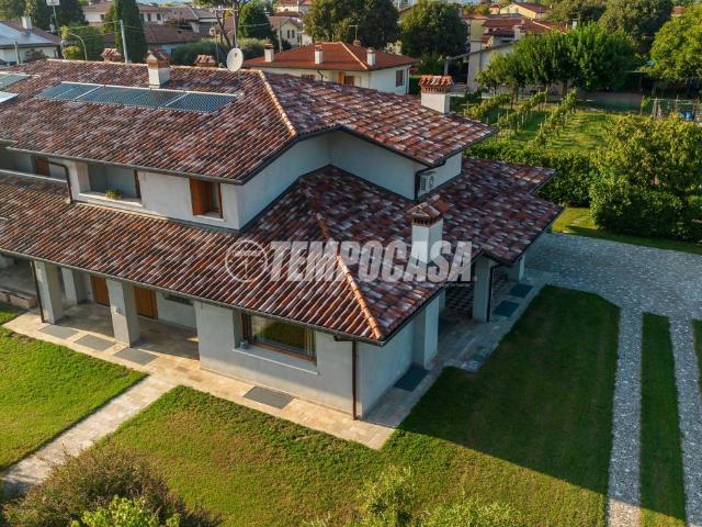 Villa in vendita a Rosà VI