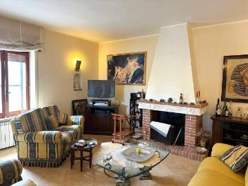 Villa in vendita a Roseto Capo Spulico CS