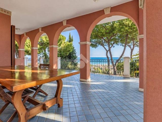 Villa in vendita a Roseto degli Abruzzi TE