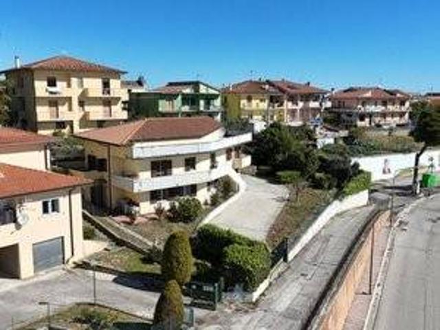 Villa in vendita a Roseto degli Abruzzi TE