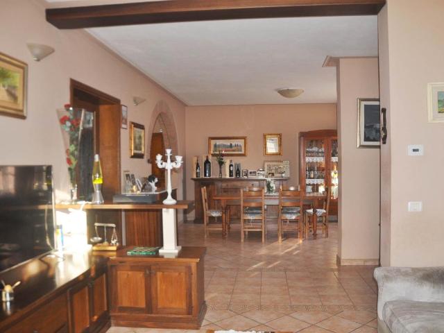 Villa in vendita a Rosignano Marittimo